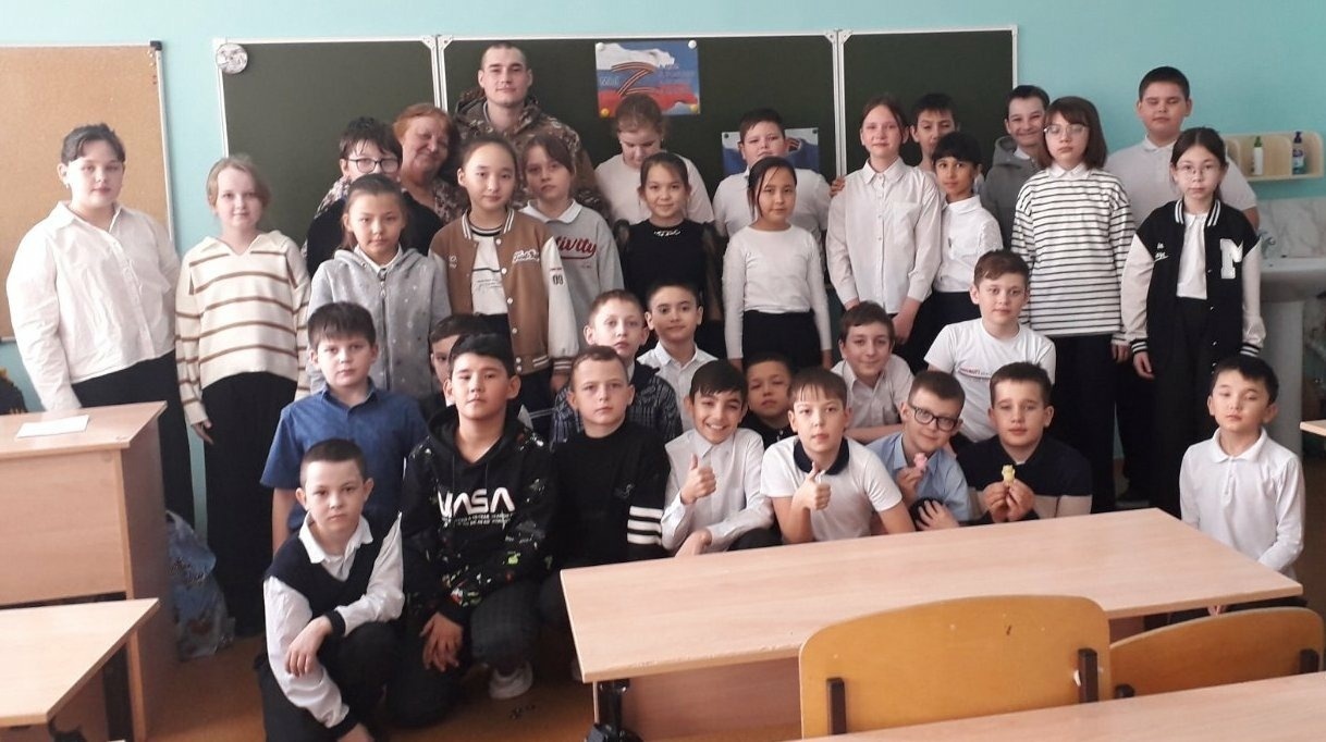 В первичном отделении Движения Первых состоялась встреча с участником СВО